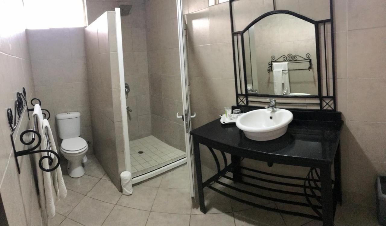 Crescent Lodge Λίβινγκστον Εξωτερικό φωτογραφία