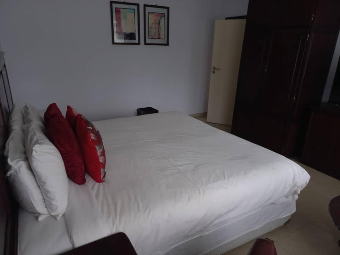 Crescent Lodge Λίβινγκστον Εξωτερικό φωτογραφία